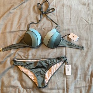 NWT swimming suit !